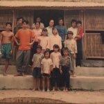 Gần 200 ngôi nhà tranh vách đất bà con dựng để ở trong những ngày đầu đặt chân tới khu kinh tế mới Đồng Đò năm 1986