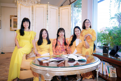 Nhóm Nữ dịch giả Hà Nội