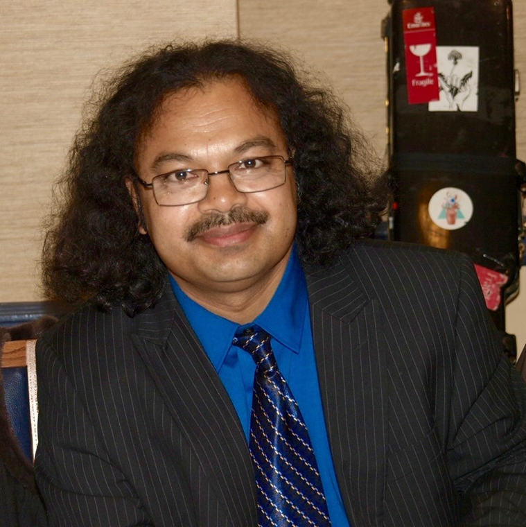 Hassanal Abdullah – nhà thơ Mỹ gốc Bangladesh