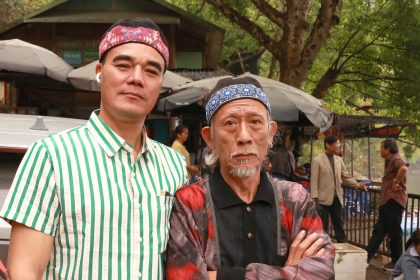 NSƯT Văn Báu (bên phải) và BTV Hoàng Lâm
