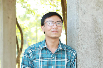 Tác giả Lưu Thiện Vương