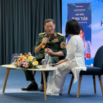 Anh hùng Phạm Tuân tại buổi giao lưu