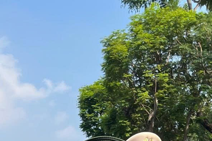 Bà Kusum Jain
